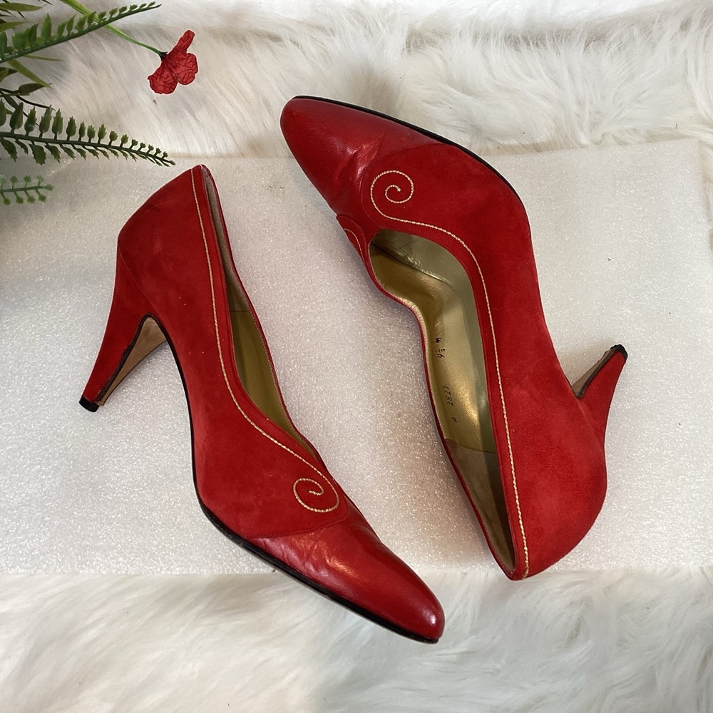 VINTAGE CHANTAL MADE IN ITALY LEATHER GOLD EMBROIDERED PUMPS HEELS RED SZ 9.5
